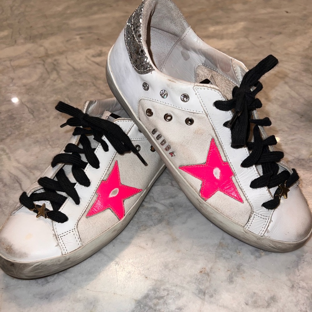 Golden goose super star. Pink star, black and white with glitter 37 like new.